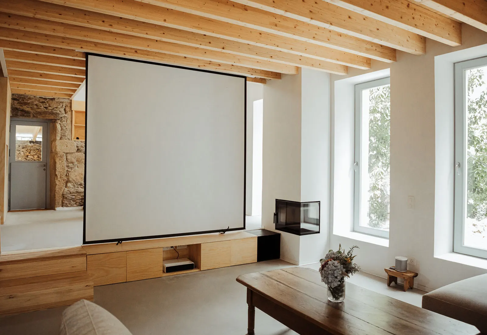 Salón con proyector